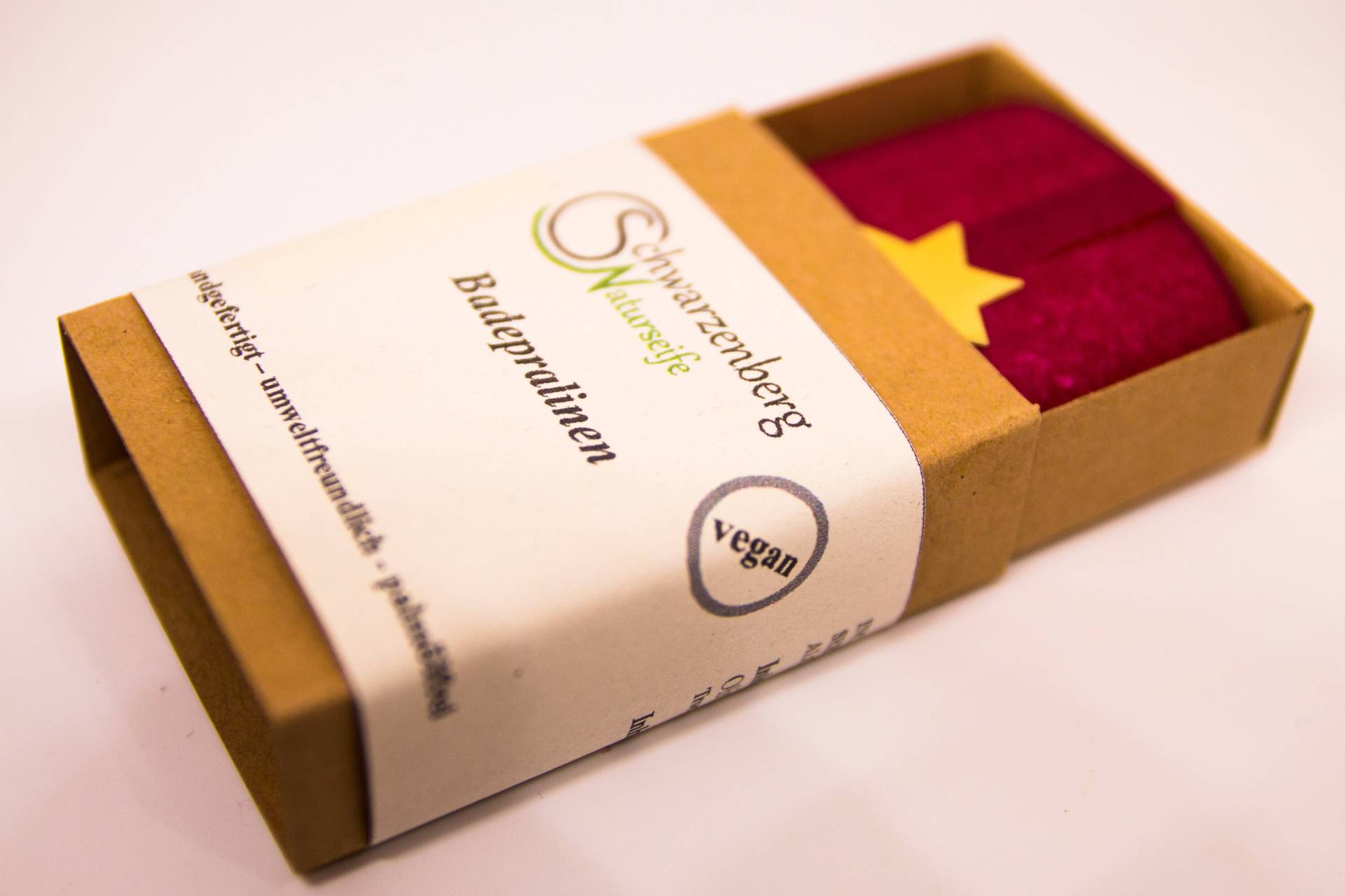 Badepraline Hautwohl - Hautpflege Auf Für Sehr Sensible Und Trockene Haut Badepraline Hautwohl - Hautpflege Auf Für Sehr Sensible Und Trockene Haut von SchwarzenbergSeife