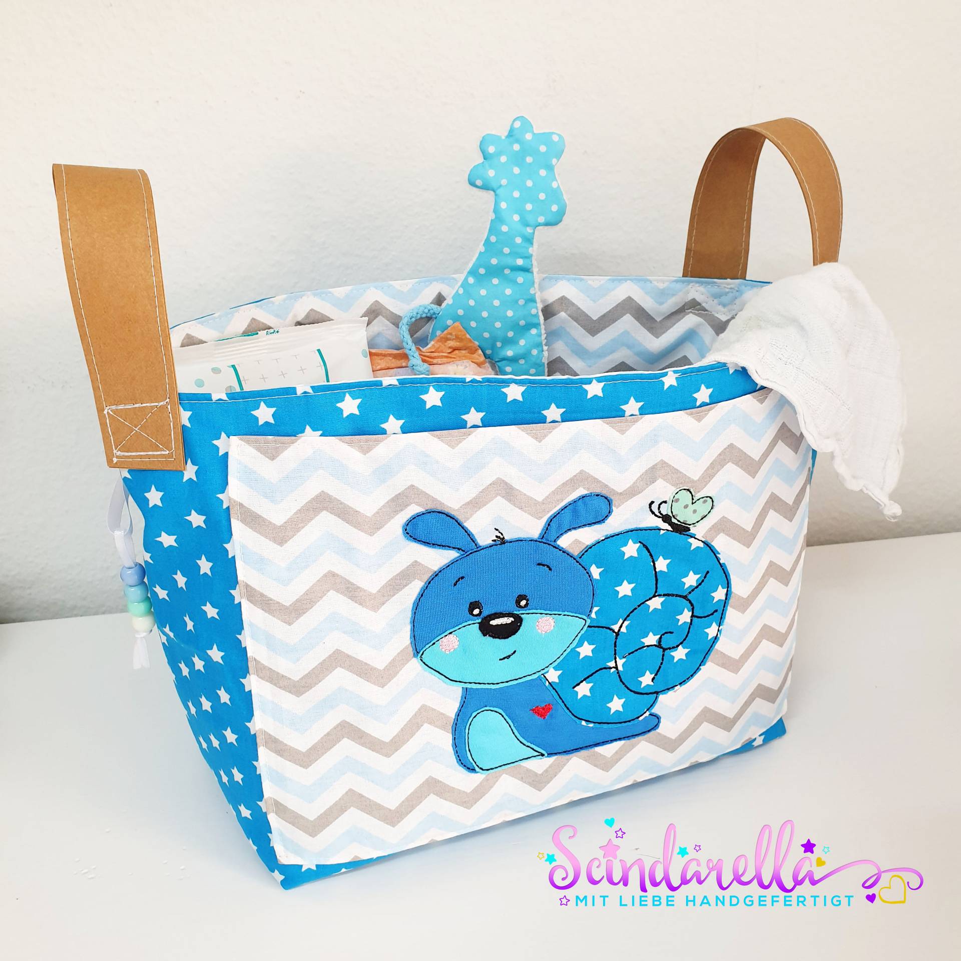 Windeltasche Schnecke Blau Personalisierbar Junge | Windelutensilo Wickeltisch Tasche Krimskramstasche Lieferung Schweiz Deutschland Windeltasche Schnecke Blau Personalisierbar Junge | Windelutensilo Wickeltisch Tasche Krimskramstasche Lieferung Schweiz Deutschland von Scindarella