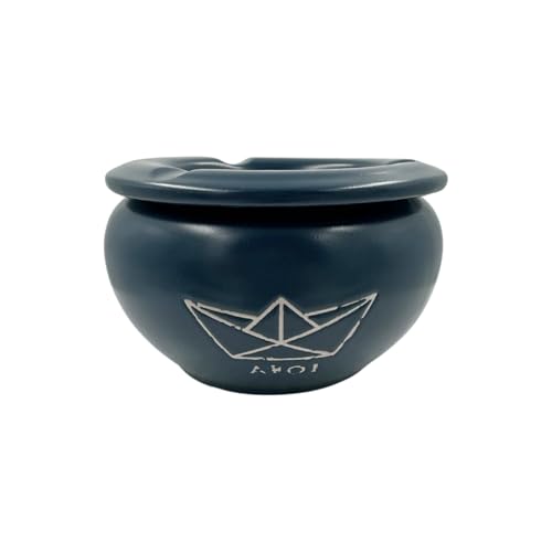 Seaside No.64 - maritimes Steingutgeschirr - Motive Anker, Steuerrad & Papierboot - Steinzeugkeramik weiß & blau - Geschirrset Küchenzubehör - Geschenkartikel (blau, Aschenbecher, Papierboot) von Seaside No.64