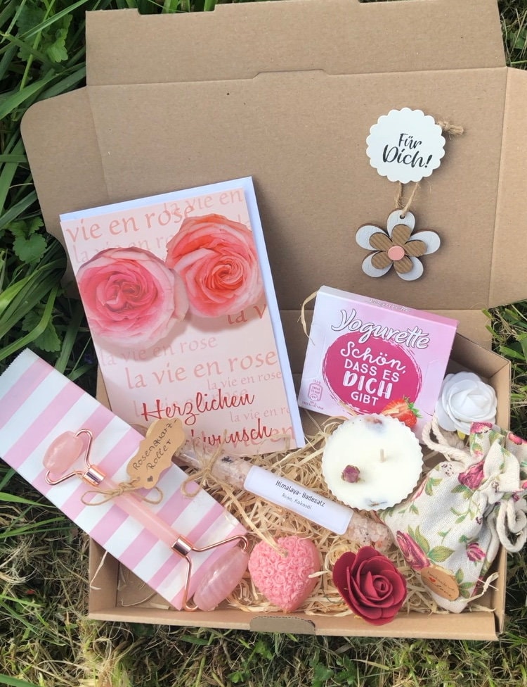 Geburtstag Wellness Box, Geschenk , Rosenquarz, Sojakerzen, Seife Und Mehr Geburtstag Wellness Box, Geschenk , Rosenquarz, Sojakerzen, Seife Und Mehr von SeelenZeit