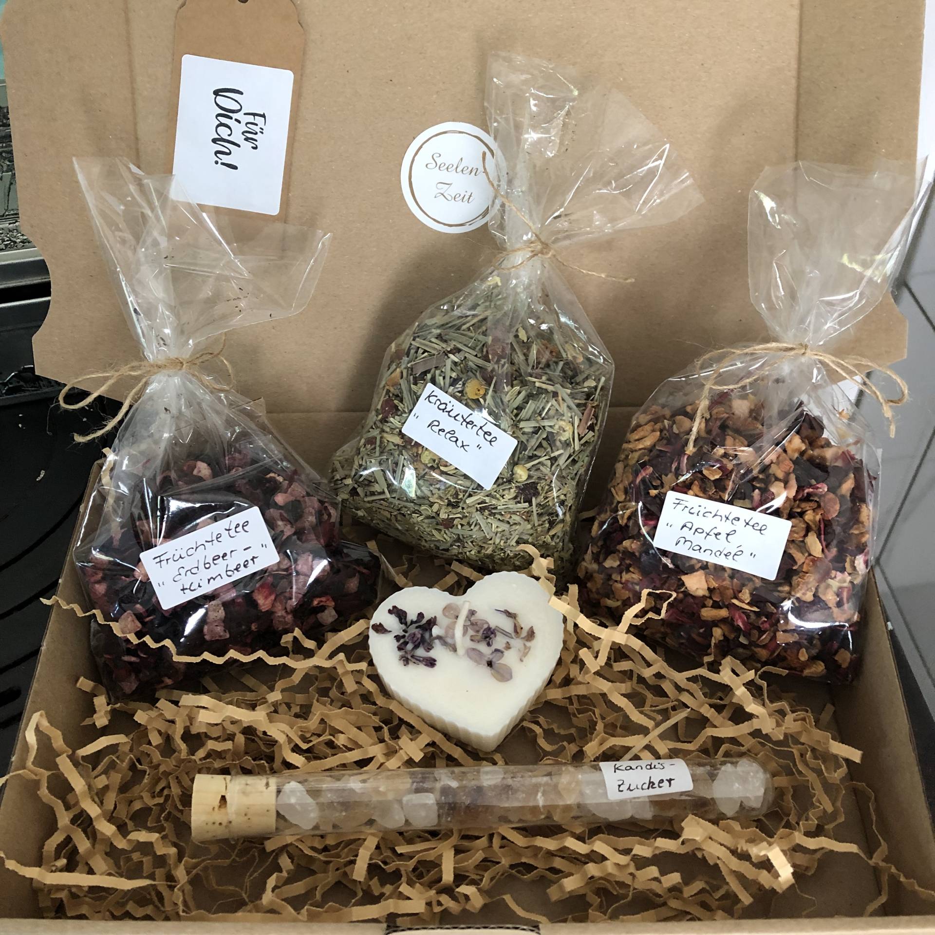 Tee Geschenkbox, Entspannungsbox, Spa, Wellness Tee Geschenkbox, Entspannungsbox, Spa, Wellness von SeelenZeit