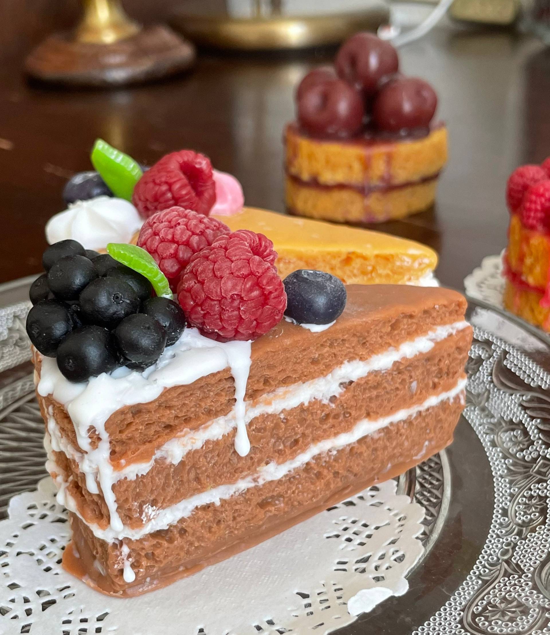 Piece Of Cake Soap Ein Stück Kuchen Seife Geburtstag Geschenk Idee Cake Badezimmer Bad Deko Gästeseife Mitbringsel Piece Of Cake Soap Ein Stück Kuchen Seife Geburtstag Geschenk Idee Cake Badezimmer Bad Deko Gästeseife Mitbringsel von SeifeMagievonValeria