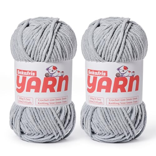 Dickes Chenille-Garn zum Häkeln, weiches, flauschiges Samtgarn zum Häkeln, Amigurumi, flauschiges Stricken von Babydecken, 200 g, 260 m, 2 gräulich Dickes Chenille-Garn zum Häkeln, weiches, flauschiges Samtgarn zum Häkeln, Amigurumi, flauschiges Stricken von Babydecken, 200 g, 260 m, 2 gräulich von Sekafris