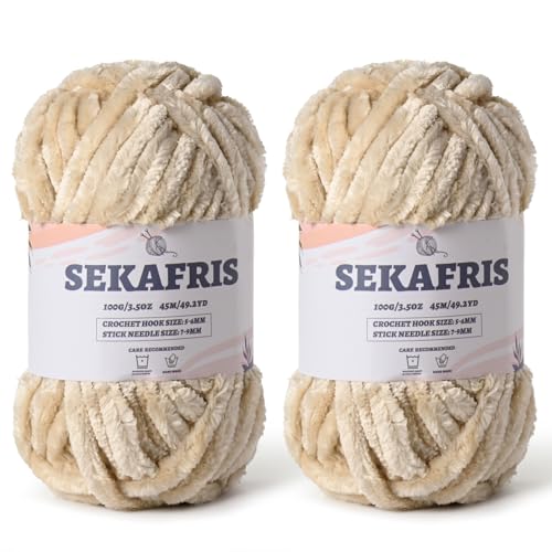 Flauschiges Chenille-Garn zum Häkeln, weiches Plüschgarn zum Handstricken, sperrig, 2 x 100 g, Babydeckengarn zum Häkeln, Amigurumi-Garne, Häkeln, flauschiges Samtgarn (2 beige) von Sekafris