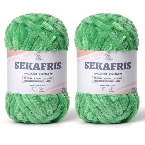 Flauschiges Chenille-Garn zum Häkeln, weiches Plüschgarn zum Handstricken, sperrig, 2 x 100 g, Babydeckengarn zum Häkeln, Amigurumi-Garne, Häkeln, flauschiges Samtgarn (2 x 50 m), Grün von Sekafris
