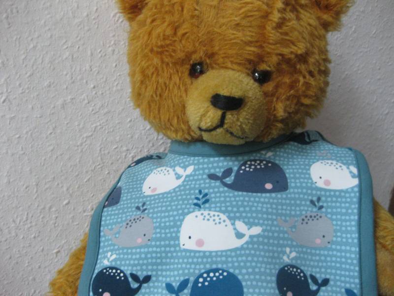 Bio Baby Lätzchen Wale, Frottee Rückseite, Latz, Kinder, Wal, Blau von Sembini