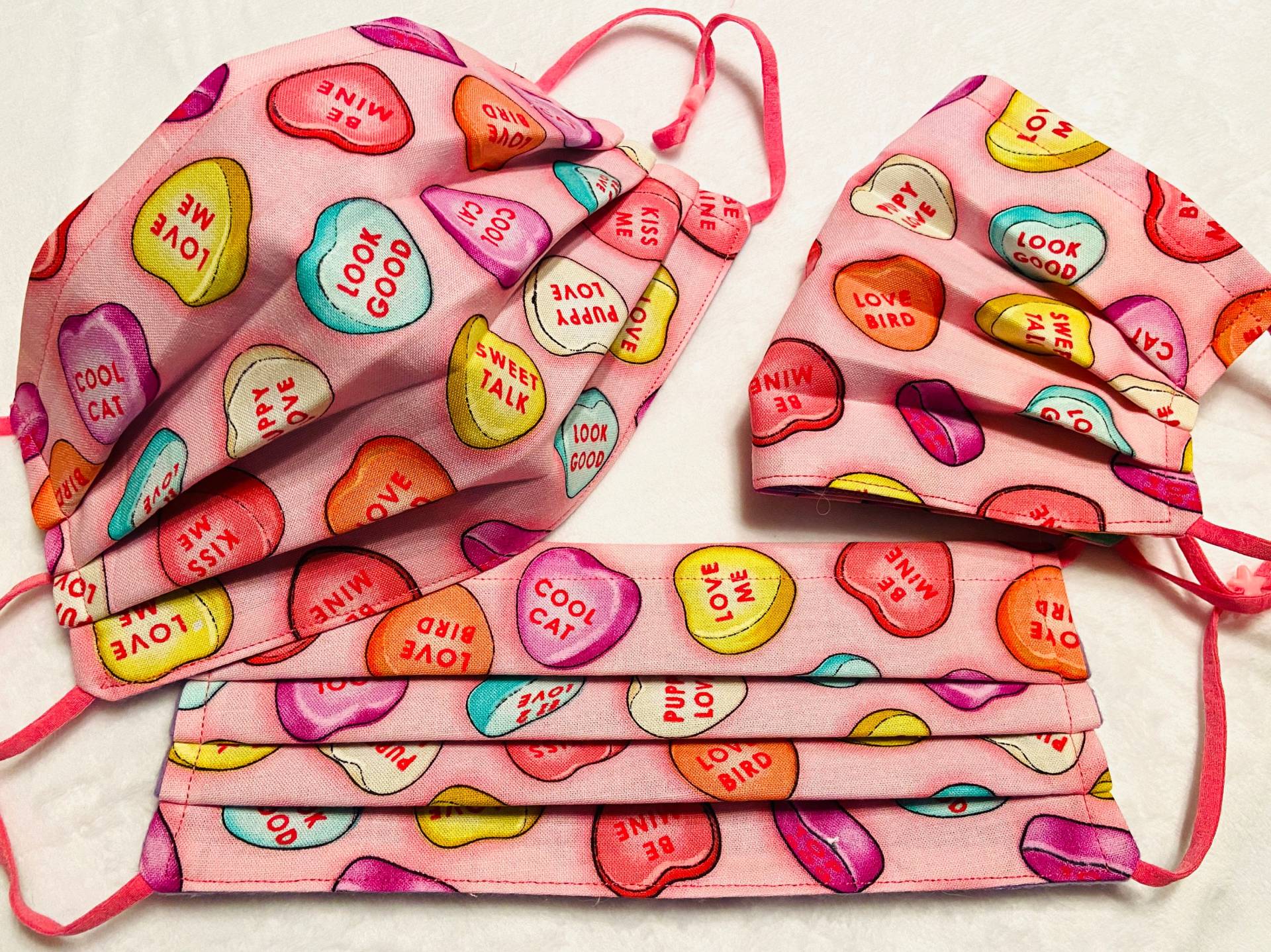 Candy Hearts Erwachsene Maske von SewMuchLovebyShannon