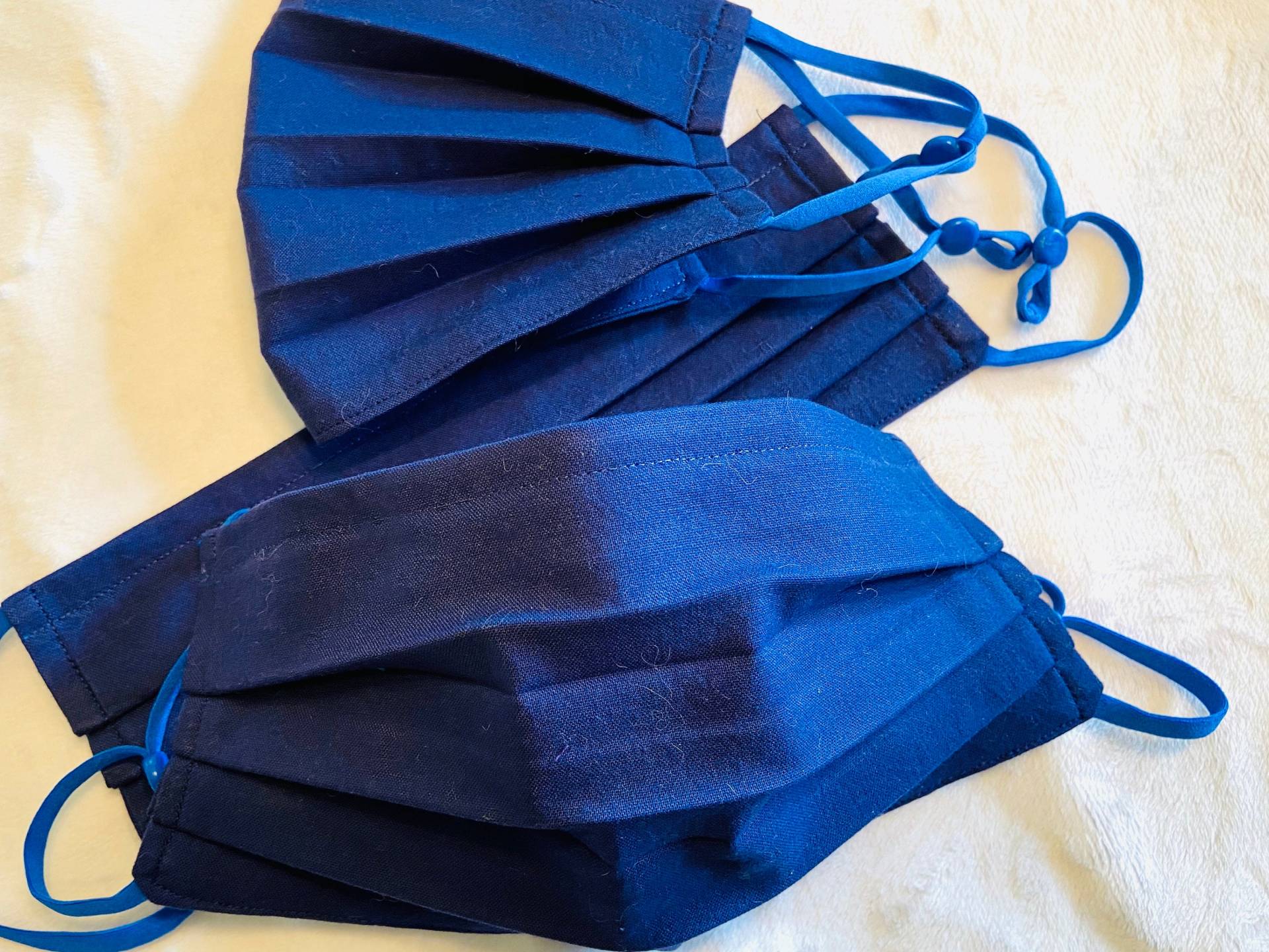 Marineblaue Gesichtsmaske Marineblaue Gesichtsmaske von SewMuchLovebyShannon