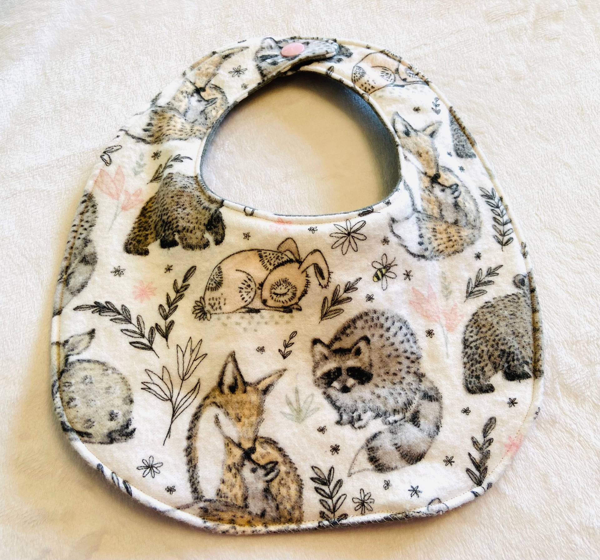 Waldfreunde Baby Lätzchen Waldfreunde Baby Lätzchen von SewMuchLovebyShannon