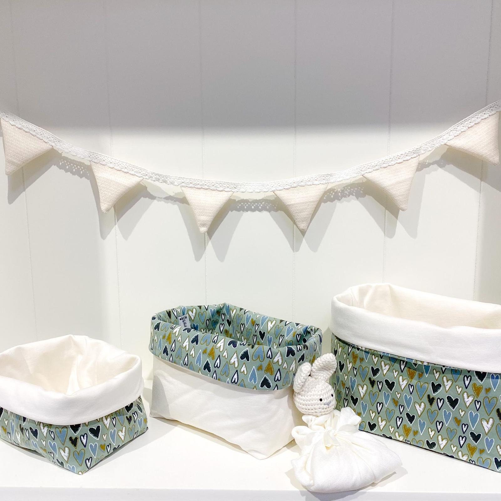 Sharlene Babymode Windel Körbchen | Utensilo - Wahlweise Großes, Mittleres Oder Kleines Körbchen- Herzen Mint Cremeweiss Sharlene Babymode Windel Körbchen | Utensilo - Wahlweise Großes, Mittleres Oder Kleines Körbchen- Herzen Mint Cremeweiss von SharleneBabymode