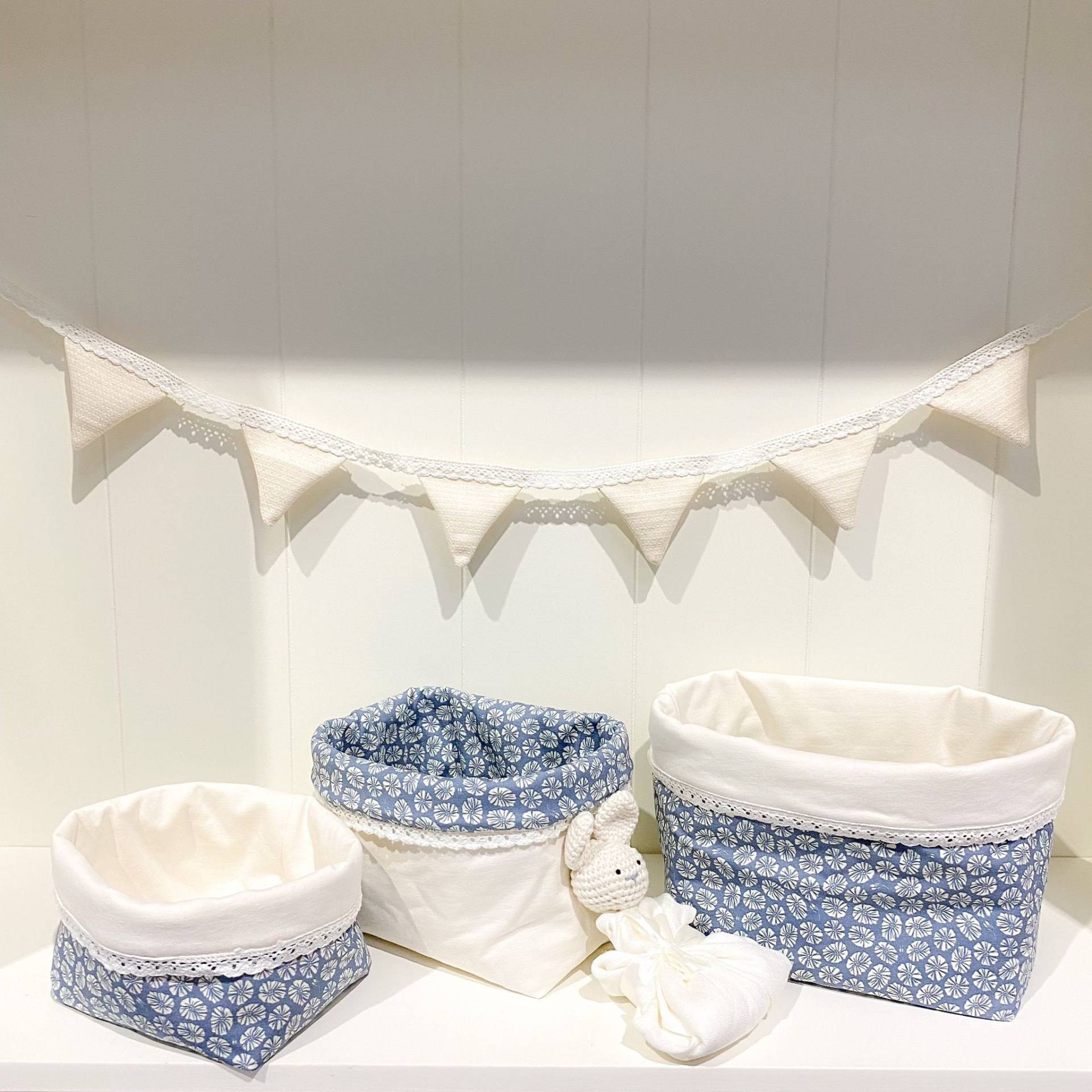 Sharlene Babymode Windel Körbchen | Utensilo - Wahlweise Großes, Mittleres Oder Kleines Körbchen- Koralle Hellblau Cremeweiss Sharlene Babymode Windel Körbchen | Utensilo - Wahlweise Großes, Mittleres Oder Kleines Körbchen- Koralle Hellblau Cremeweiss von SharleneBabymode