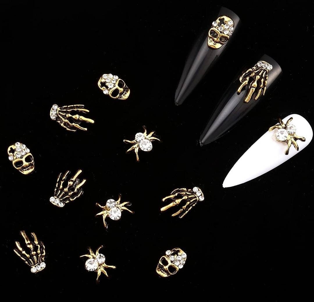 Bling Gold Schädel, Spinne, Skelett Hand, Nagel Charms, 3D Nail Art Dekorationen, Legierung Halloween Nagel Charms, Schmuck Für Nägel, Skull Charm von ShasiaBeauty