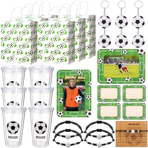 SiliFine Fußball-Geschenke, Sport-Motto-Party-Geschenk-Set mit Bilderrahmen, Kunststoffbecher, Armband, Schlüsselanhänger, Geschenktüte für Fußball, Party, Belohnungsgeschenke SiliFine Fußball-Geschenke, Sport-Motto-Party-Geschenk-Set mit Bilderrahmen, Kunststoffbecher, Armband, Schlüsselanhänger, Geschenktüte für Fußball, Party, Belohnungsgeschenke von SiliFine