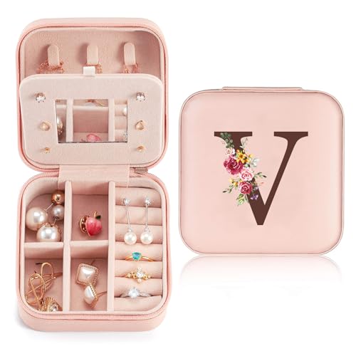 Reise Schmuckkästchen Klein mit initiale V, Schmuckaufbewahrung für Damen PU-Leder, Mini Schmuckschatulle Schmuckkasten Mädchen Geschenk, Jewelry Organizer Reisen für Ringe, Ohrringe, Halskette Reise Schmuckkästchen Klein mit initiale V, Schmuckaufbewahrung für Damen PU-Leder, Mini Schmuckschatulle Schmuckkasten Mädchen Geschenk, Jewelry Organizer Reisen für Ringe, Ohrringe, Halskette von Sinekong