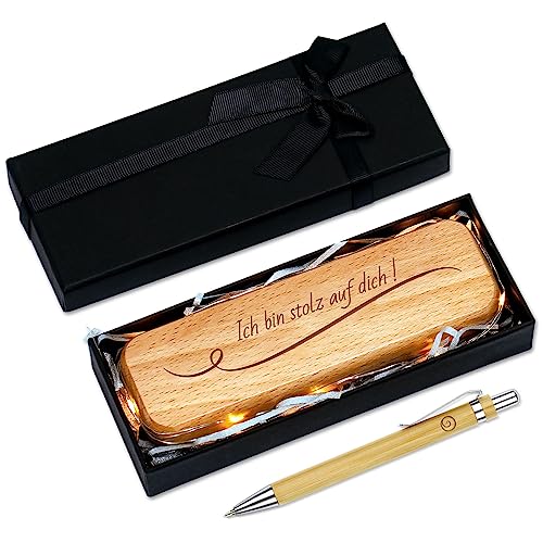 Kugelschreiber und Holzbox mit Gravur in Geschenk-Box,Inspirierender Nachhaltig Geschenk für Kollegen, Freunde, Familie (Ich bin stolz auf dich) von Sinseike