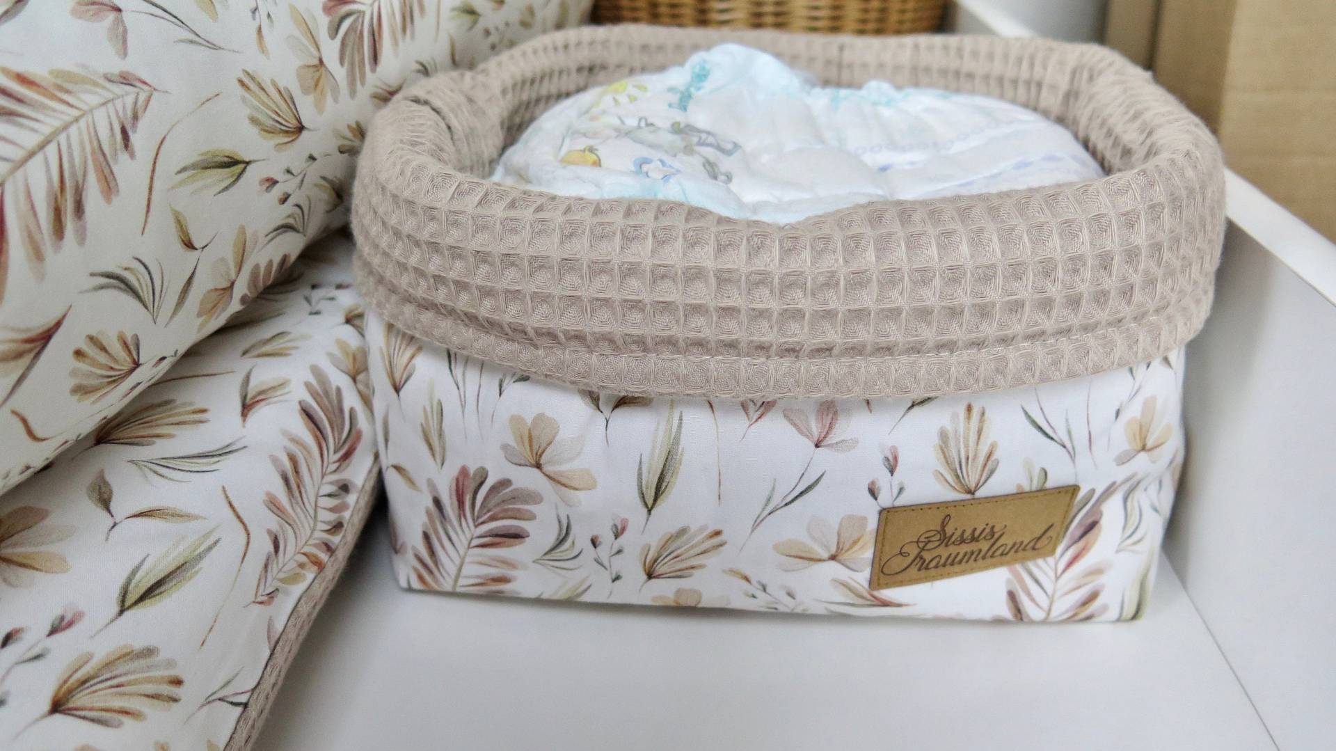 Utensilo Leaves Waffel Dunkles Beige Utensilo Leaves Waffel Dunkles Beige von SissisTraumland