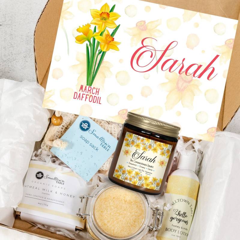 Geburtsblumengeschenk, Geburtstagsmonat Blumengeschenk, Self Care Paket Für Frauen, Geburtstags-Spa-Set, Personalisiertes Geburtstagsgeschenk Die von SmalltownTable