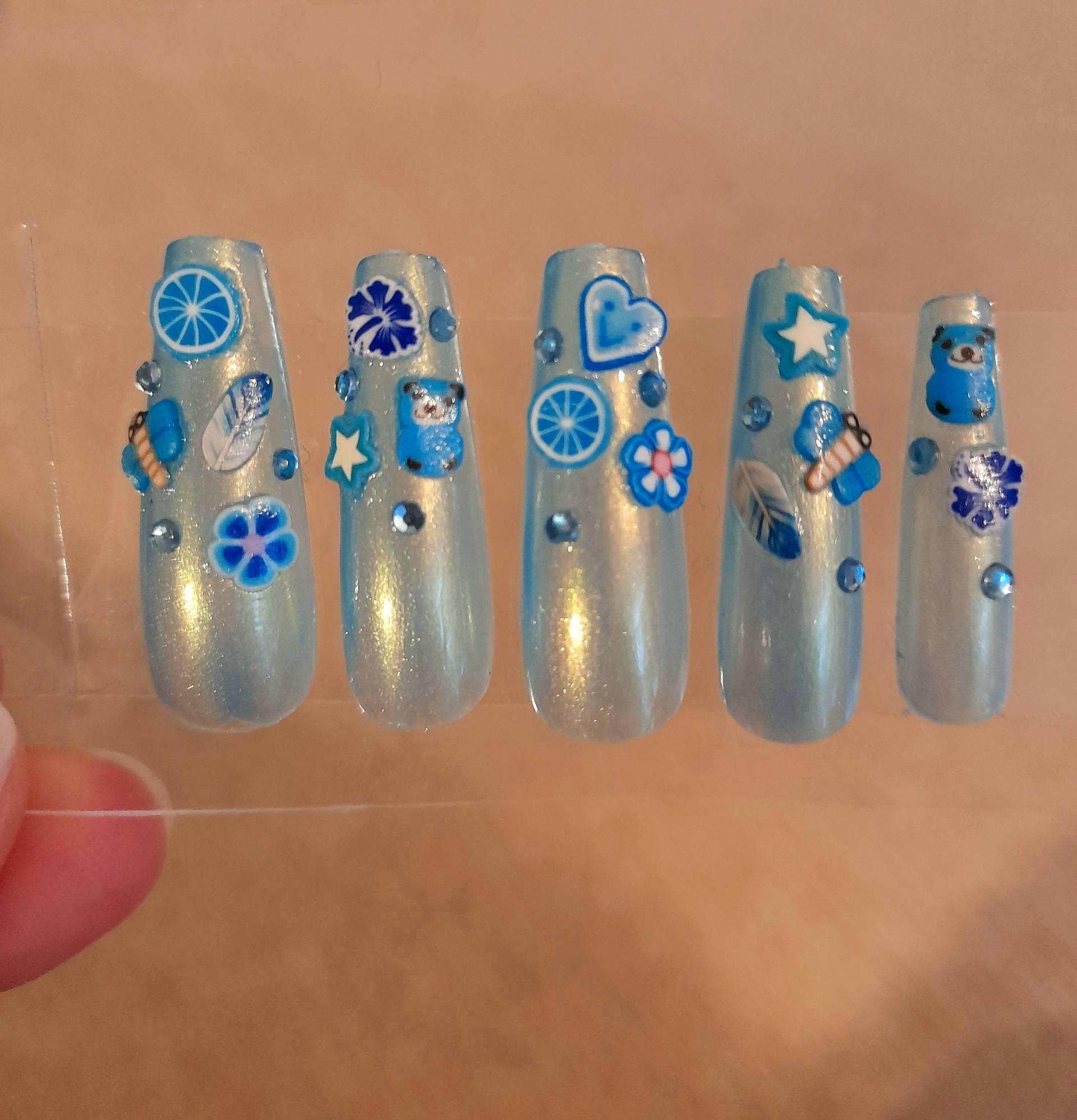 Künstliche Nägel 3D - Langes Klares Blau von SnailNailz