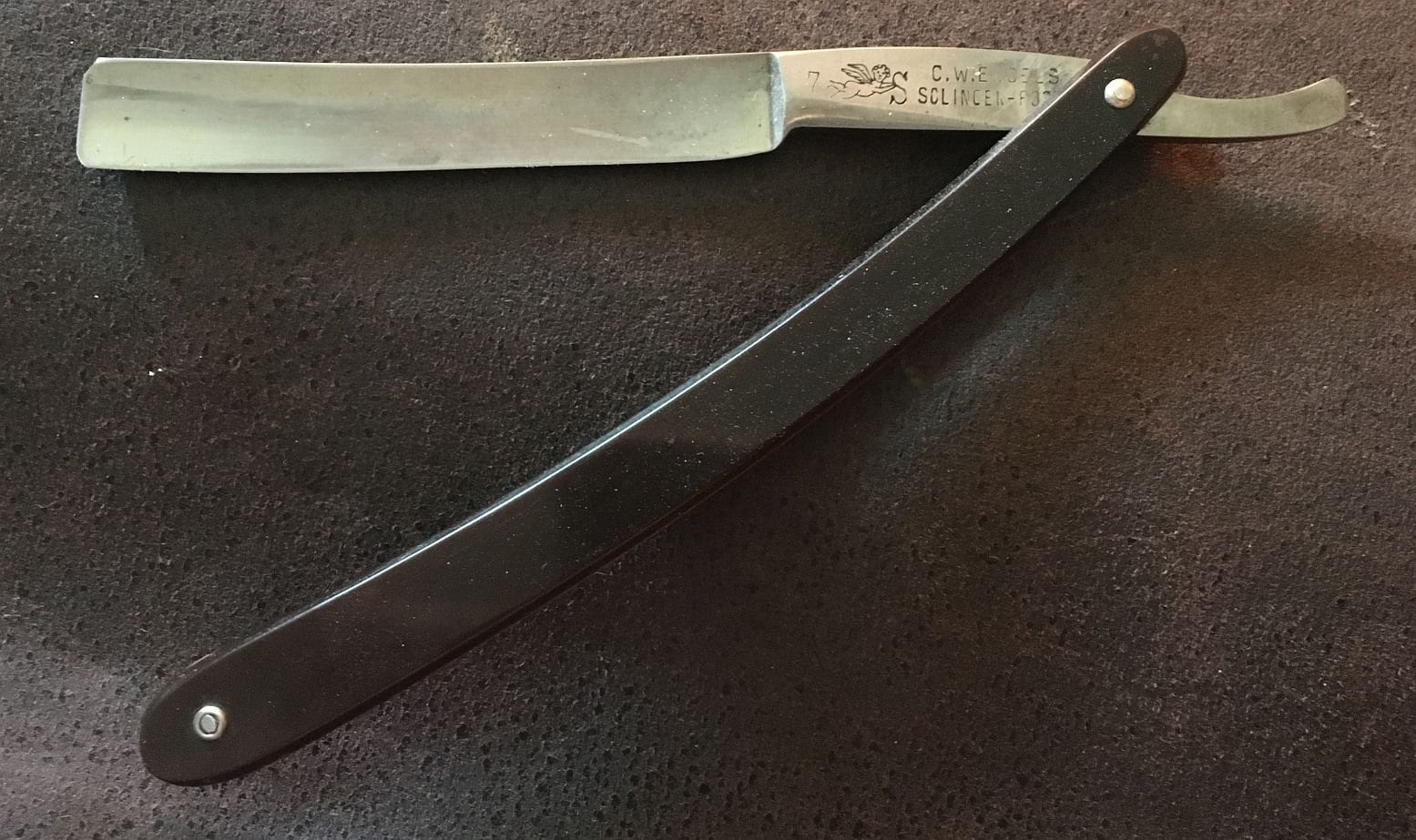 Vintage 3/8 Rasiermesser C.w. Engels Solingen-Foche #7 Gallalith 1930S Vintage 3/8 Rasiermesser C.w. Engels Solingen-Foche #7 Gallalith 1930S von SolingerStahl
