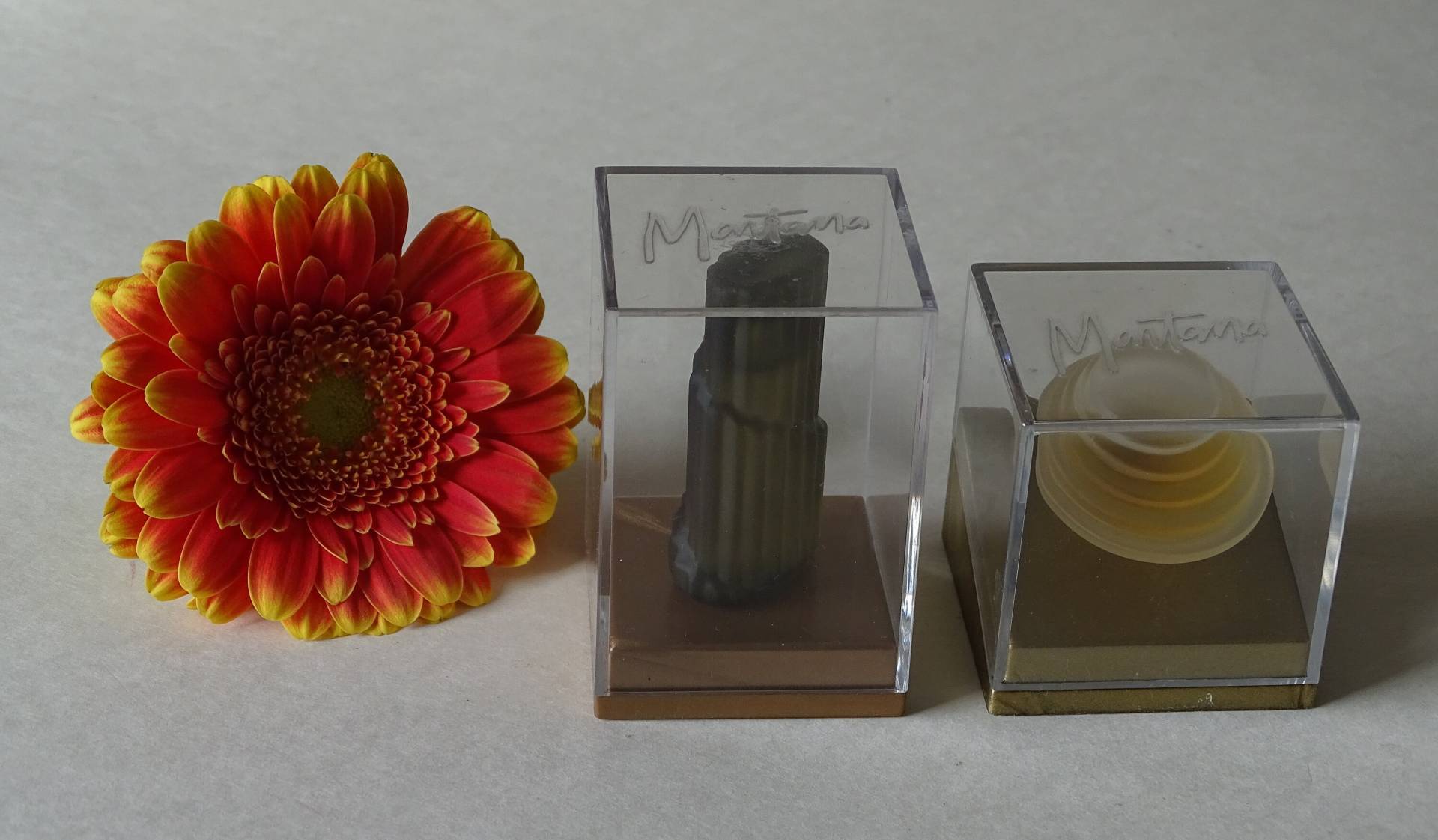 Montana "Homme" Miniatur Parfum Edt 5Ml & D Elle 2, 5Ml Eau De Montana "Homme" Miniatur Parfum Edt 5Ml & D Elle 2, 5Ml Eau De von Sonne021VonSiegfried
