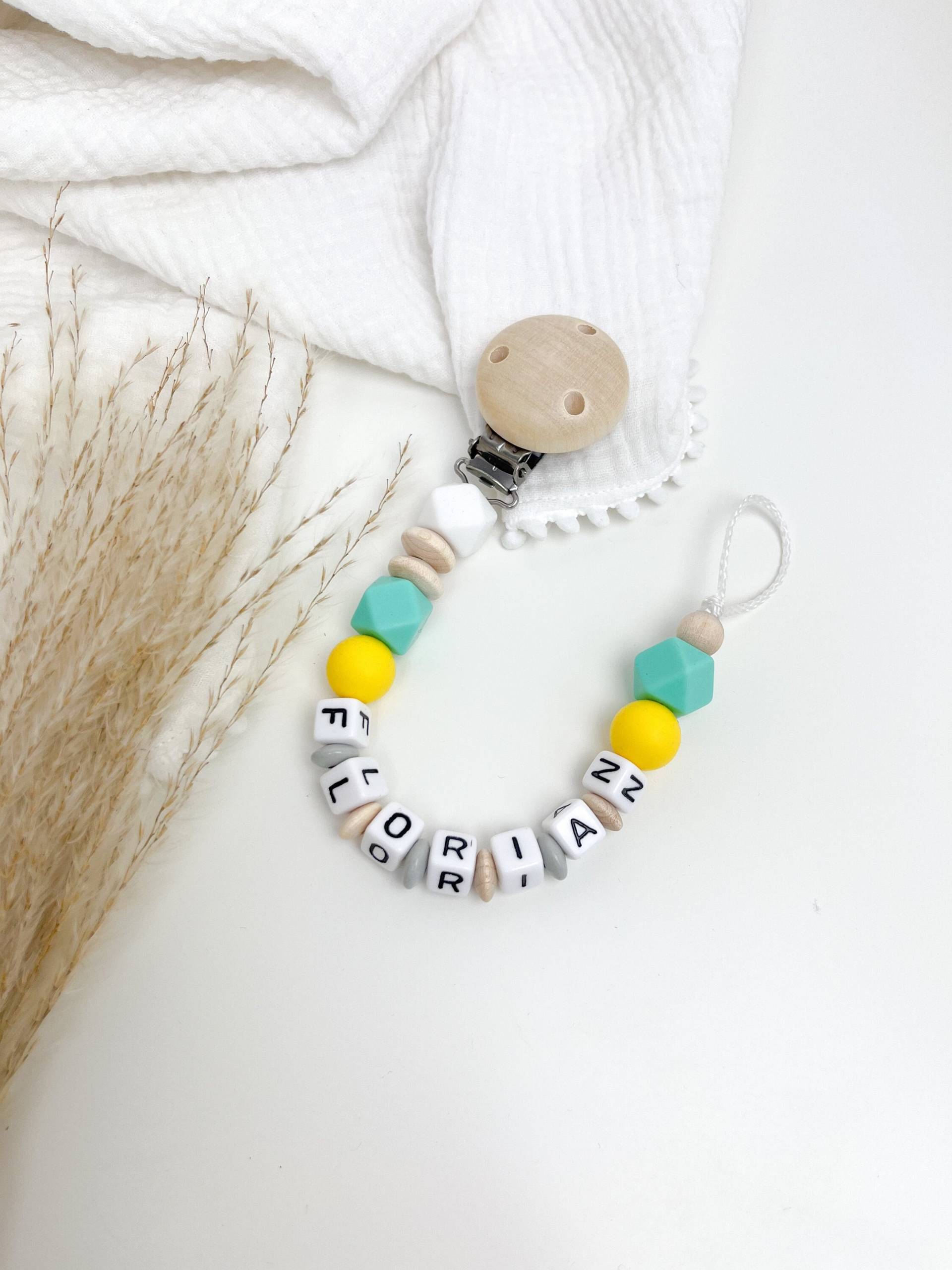 Schnullerkette Mit Namen Sommer Bunt Gelb Türkis Schnullerkette Mit Namen Sommer Bunt Gelb Türkis von Sooneshandmadestore