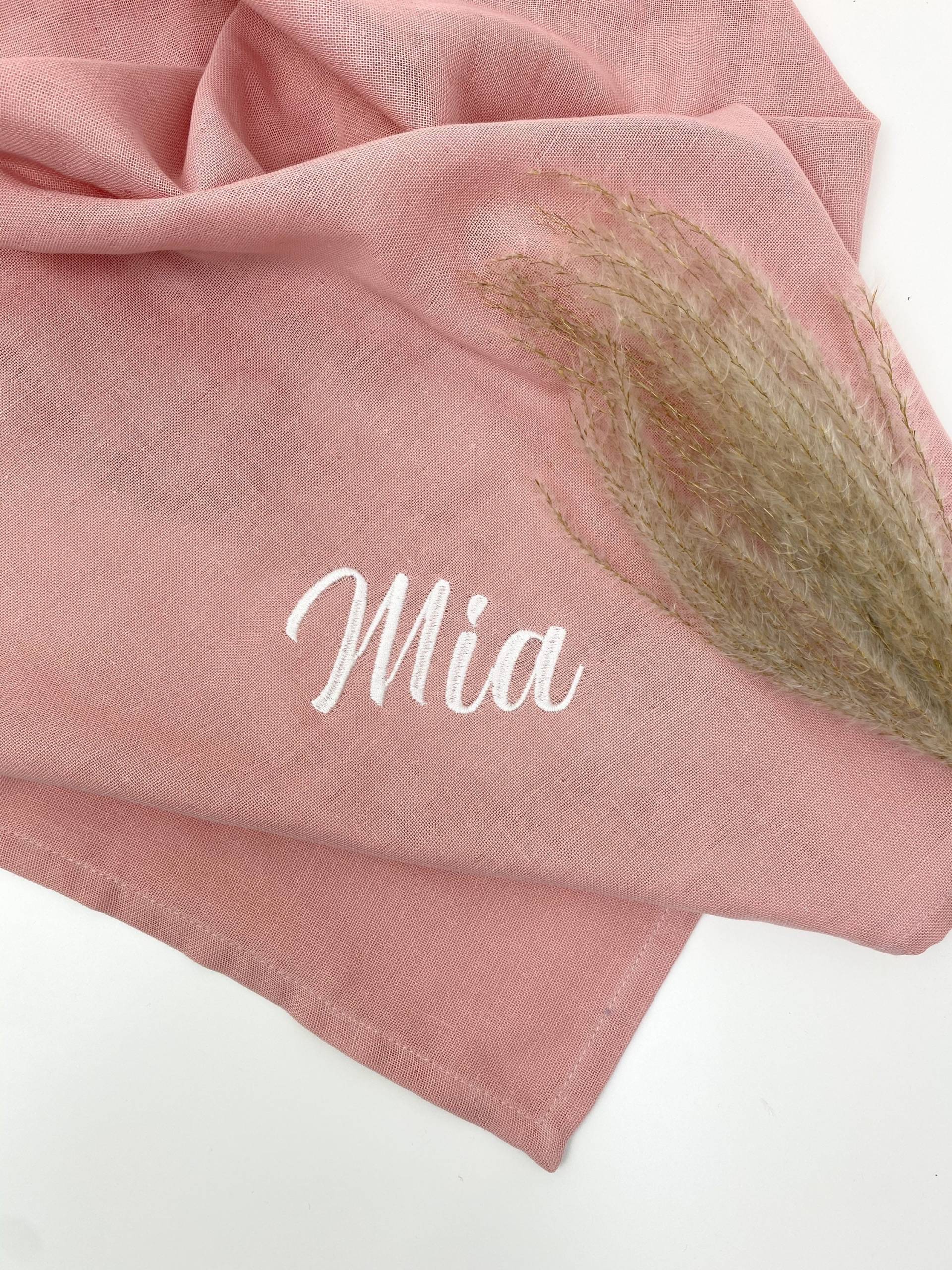 Spucktuch, Spucktuch Mit Name, Mulltuch Personalisiert Name Biobaumwolle Schmusetuch Musselintuch Bestickt, Baby Geschenk Spucktuch, Spucktuch Mit Name, Mulltuch Personalisiert Name Biobaumwolle Schmusetuch Musselintuch Bestickt, Baby Geschenk von Sooneshandmadestore