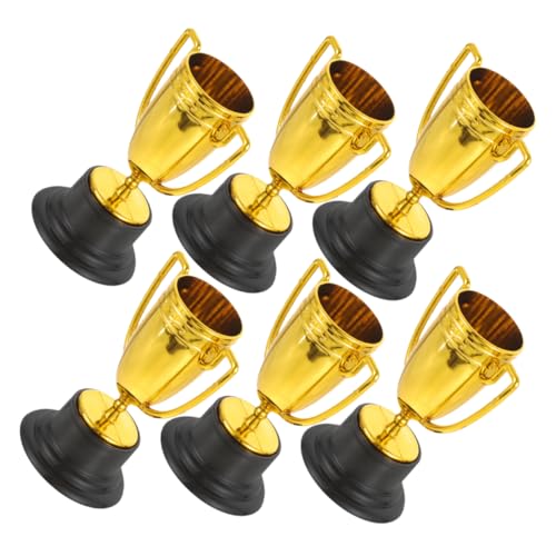 Sosoport 6 Stück Mini Gold Pokale aus Kunststoff Kleine Trophäen für Sportwettbewerbe Halloween Party Goodies Schulbelohnungen Preiswerte Auszeichnungen für Jungen und von Sosoport