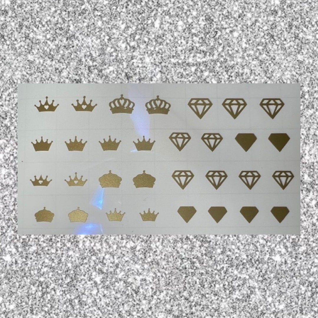 Diamanten Und Lizenzgebühren Kronen Nail Art Sticker Abziehbild Diamanten Und Lizenzgebühren Kronen Nail Art Sticker Abziehbild von PressOnNailsByJodie