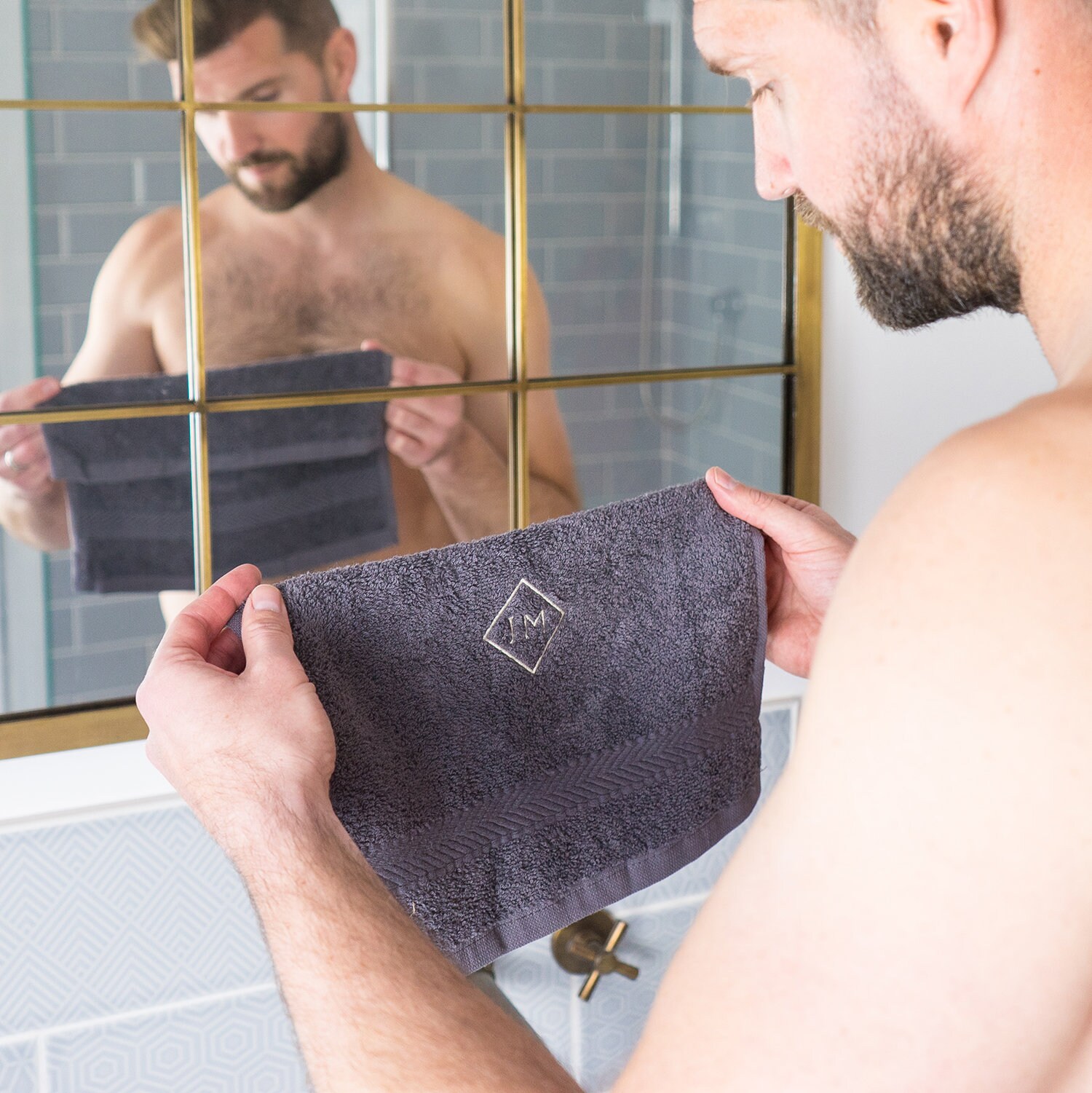 Herren Garderobe - Personalisiertes Waschtuch Monogramm Waschlappen Initialwaschlappen Herrenwaschlappen Flanell Vatertag Herren Garderobe - Personalisiertes Waschtuch Monogramm Waschlappen Initialwaschlappen Herrenwaschlappen Flanell Vatertag von SparksAndDaughters