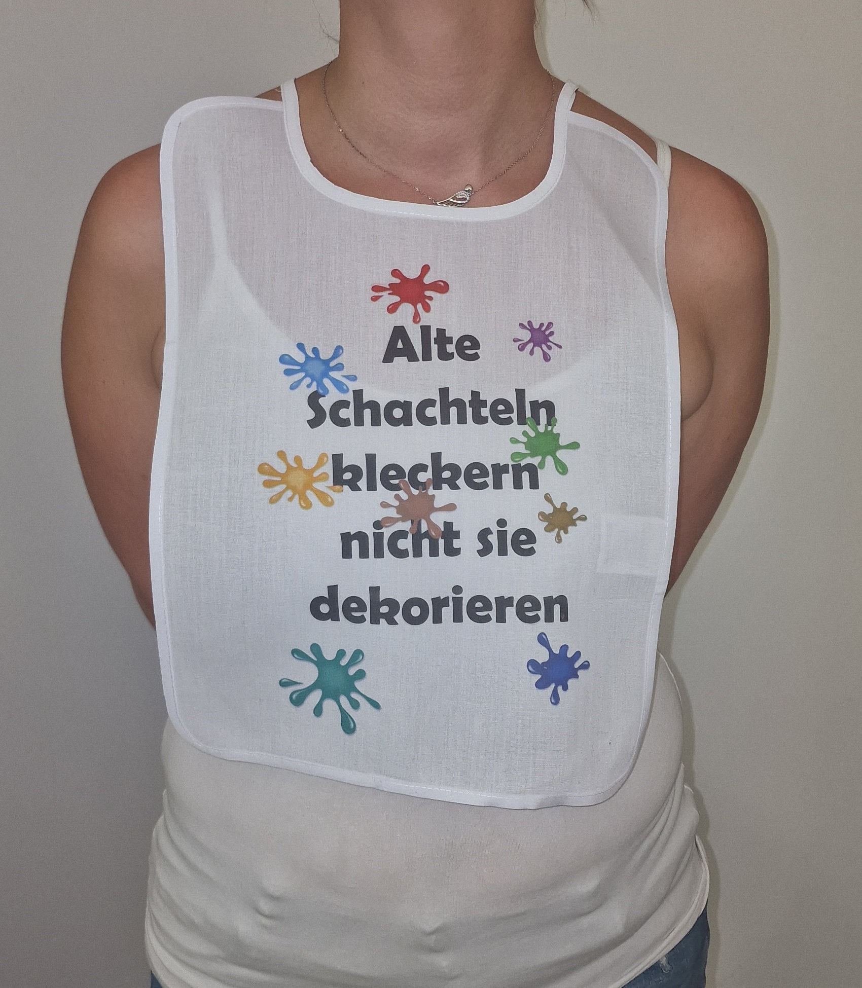 Alte Schachteln Kleckern Nicht Sie Dekorieren Scherzlatz Erwachsene Senioren Schlabberlatz Lätzchen Barterl Hangerl Pichel Schlabberlätzchen Alte Schachteln Kleckern Nicht Sie Dekorieren Scherzlatz Erwachsene Senioren Schlabberlatz Lätzchen Barterl Hangerl Pichel Schlabberlätzchen von Spruchdruck