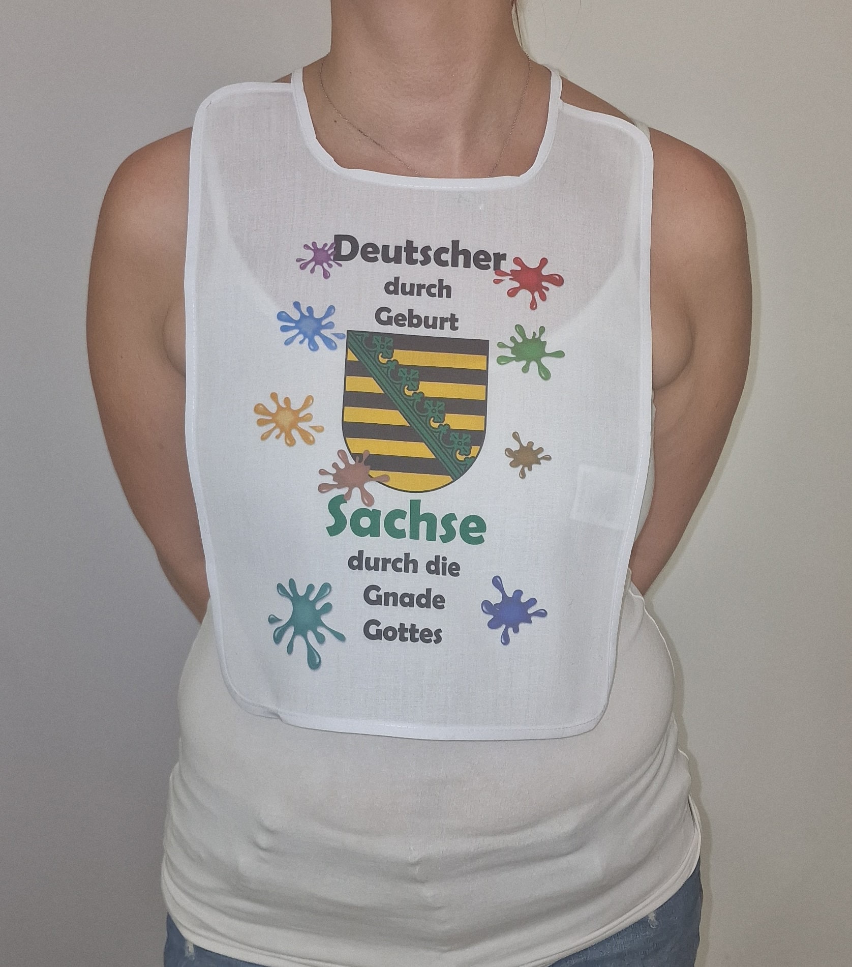 Deutscher Durch Geburt Sachse Die Gnade Gottes Scherz-Latz Erwachsene Senioren Schlabberlatz Lätzchen Pichel Schlabberlätzchen Deutscher Durch Geburt Sachse Die Gnade Gottes Scherz-Latz Erwachsene Senioren Schlabberlatz Lätzchen Pichel Schlabberlätzchen von Spruchdruck