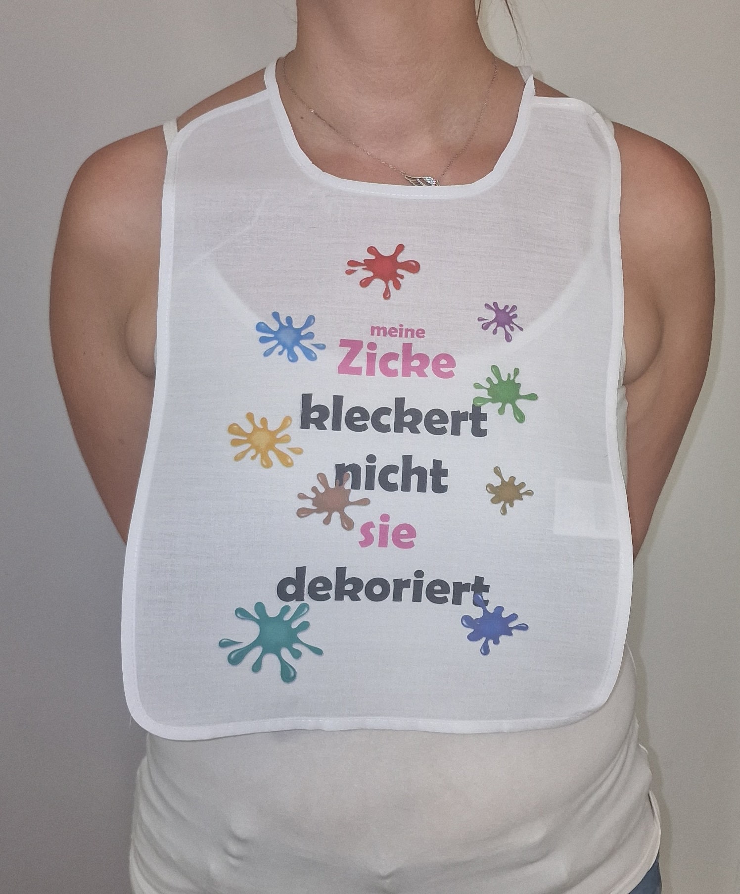 Meine Zicke Kleckert Nicht Sie Dekoriert Scherz-Latz Erwachsene Senioren Schlabberlatz Lätzchen Barterl Hangerl Pichel Schlabberlätzchen Meine Zicke Kleckert Nicht Sie Dekoriert Scherz-Latz Erwachsene Senioren Schlabberlatz Lätzchen Barterl Hangerl Pichel Schlabberlätzchen von Spruchdruck
