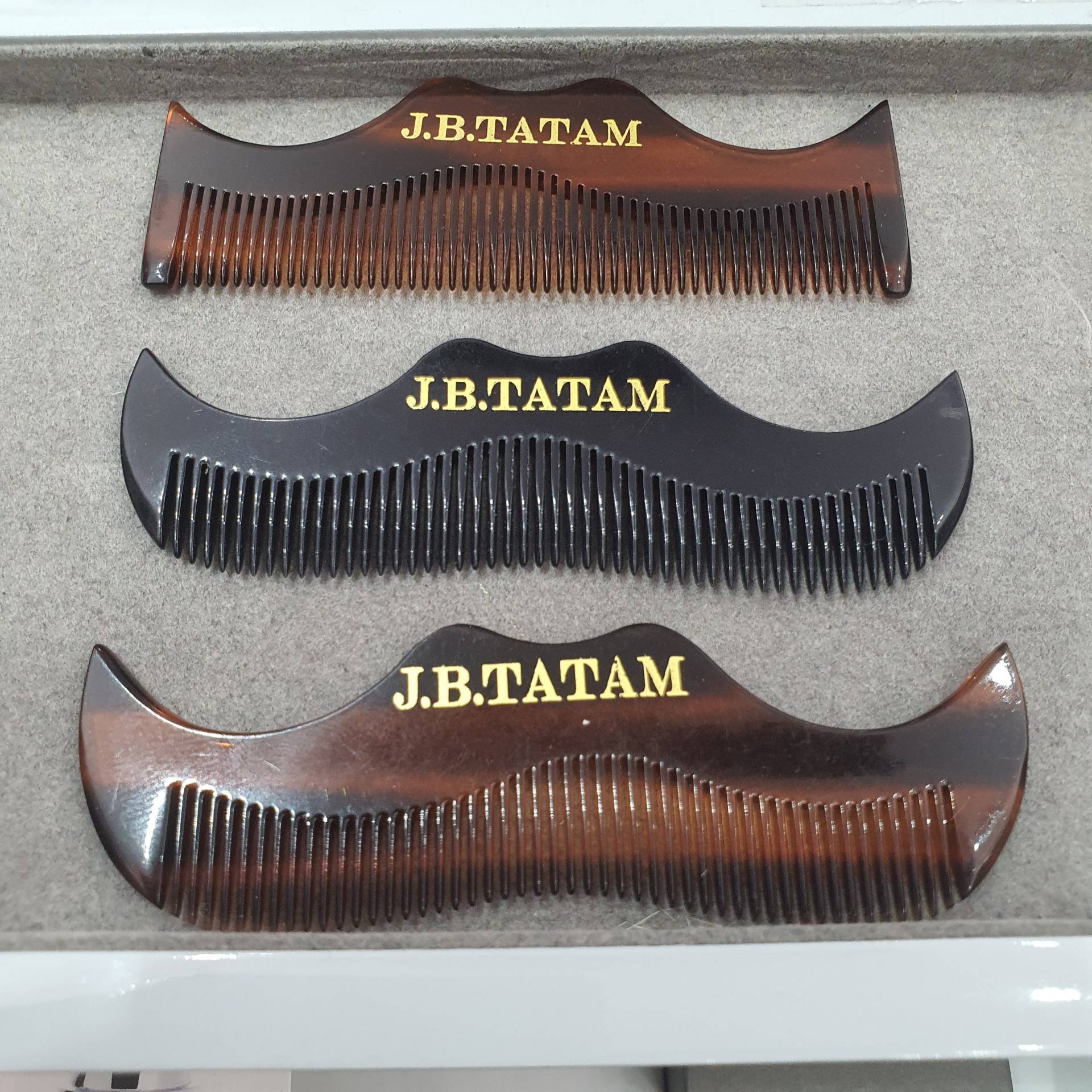Taschengröße Moustache Kamm, Für Bart Und Schnurrbart in Braun Schwarz von StJShavingEmporium