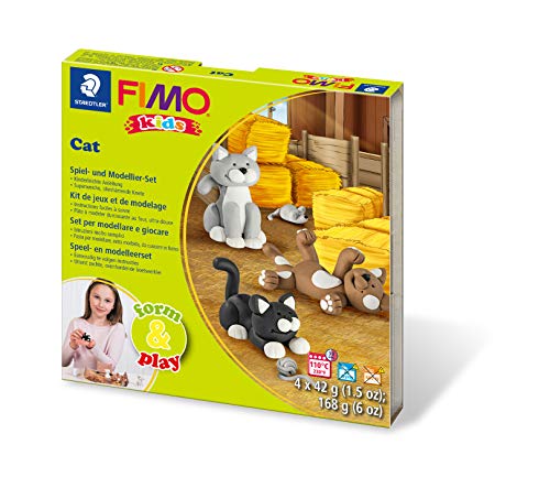 STAEDTLER 8034 16 LYST Katzen Fimo kids form&play Set (superweiche, ofenhärtende Knete, leichte Anleitung, wiederverschließbare Box, Set mit 4 Blöcken, 1 Modellierstab und 1 Spielkulisse) von Rayher