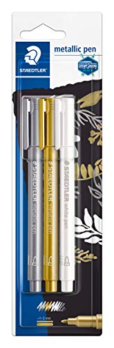 STAEDTLER metallic pen mit runder Fasermalerspitze, Lininenbreite 1-2 mm, deckend auf hellem und dunklem Papier, leicht abwischbar von glatten Oberflächen, Blisterkarte mit 3 Markern, 8323-S BK3 von STAEDTLER