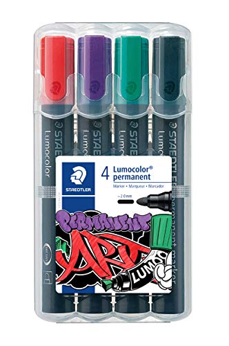 STAEDTLER permanent Marker Lumocolor, Linienbreite 2,00 mm, lichtbeständig, schnelltrocknend, geruchsarm, lange Lebensdauer, 4 permanent Marker in aufstellbarer STAEDTLER Box, 352 WP4-1 STAEDTLER permanent Marker Lumocolor, Linienbreite 2,00 mm, lichtbeständig, schnelltrocknend, geruchsarm, lange Lebensdauer, 4 permanent Marker in aufstellbarer STAEDTLER Box, 352 WP4-1 von STAEDTLER