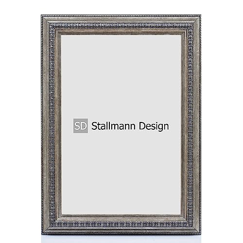 Stallmann Design Barockrahmen “FAME” | 10x15 cm | Braun | Echtholz-Bilderrahmen antik | 80 andere Größen verfügbar | Fotorahmen aus Holz im Vintagestyle Stallmann Design Barockrahmen “FAME” | 10x15 cm | Braun | Echtholz-Bilderrahmen antik | 80 andere Größen verfügbar | Fotorahmen aus Holz im Vintagestyle von Stallmann Design