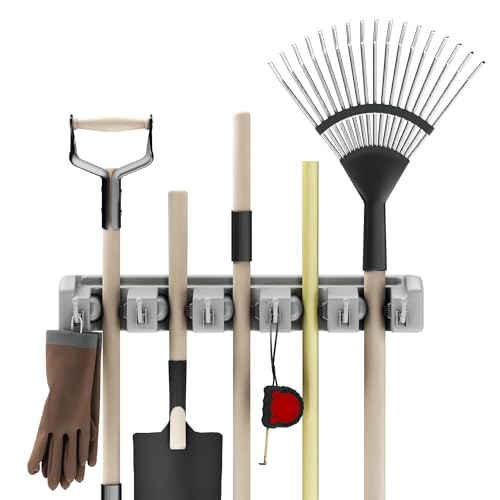 Stalwart Wand-Organizer mit verstellbaren Schlitzen und Haken – Wandhalterung für Werkzeug und Besen – Organisation und Aufbewahrung für Küche und Garage von Stalwart