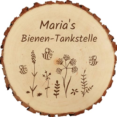 Baumscheibe 23cm mit Gravur, personalisierte Holz-Scheibe Bienen-Tankstelle, Geschenke für Gartenfreunde und Naturliebhaber, witzige Geschenkidee zum Geburtstag für Hobby-Gärtner MotivGA1 Baumscheibe 23cm mit Gravur, personalisierte Holz-Scheibe Bienen-Tankstelle, Geschenke für Gartenfreunde und Naturliebhaber, witzige Geschenkidee zum Geburtstag für Hobby-Gärtner MotivGA1 von Sterngraf