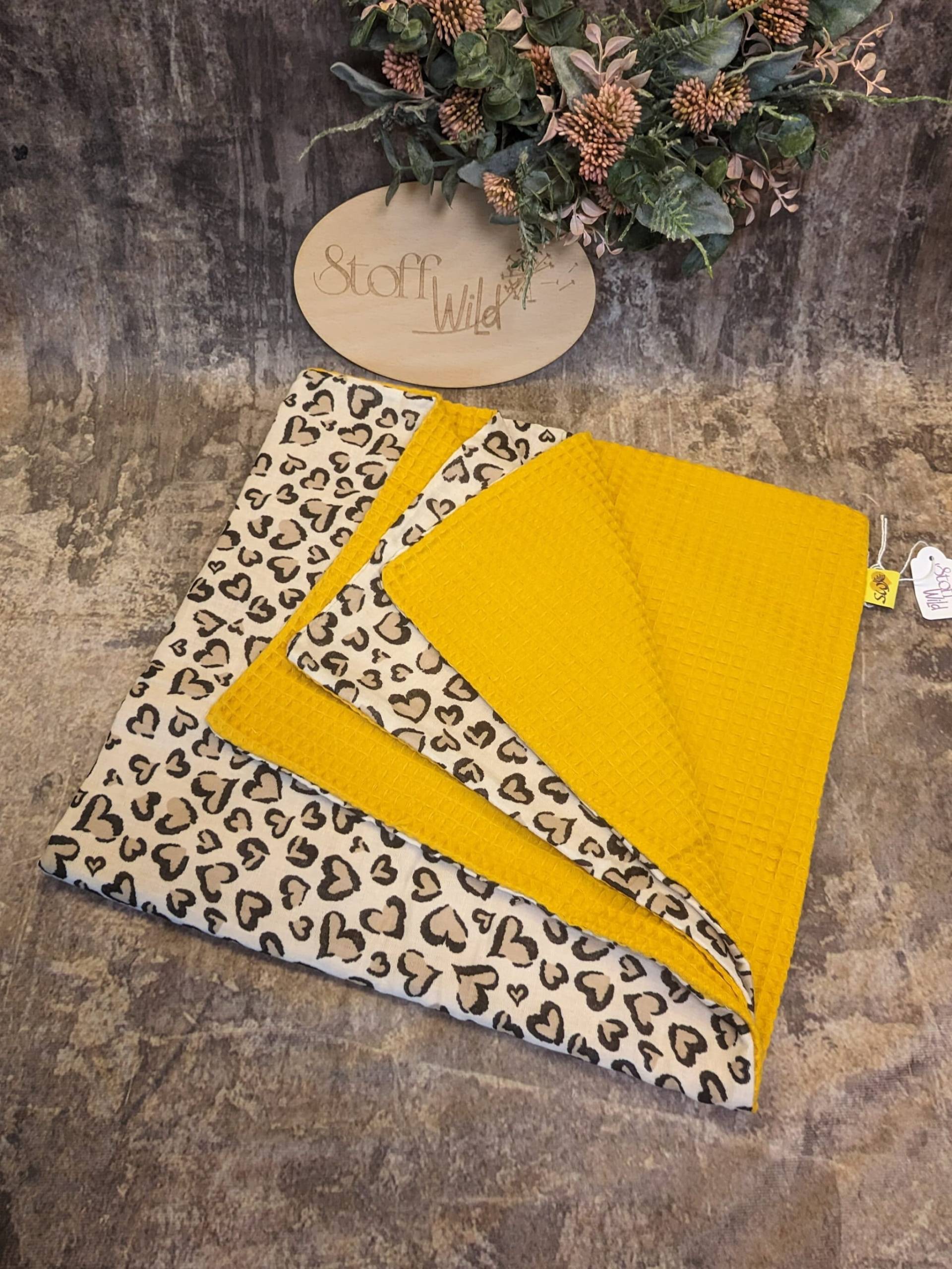 Babydecke, Leo Ocker, 70x70cm Babydecke, Leo Ocker, 70x70cm von StoffWild
