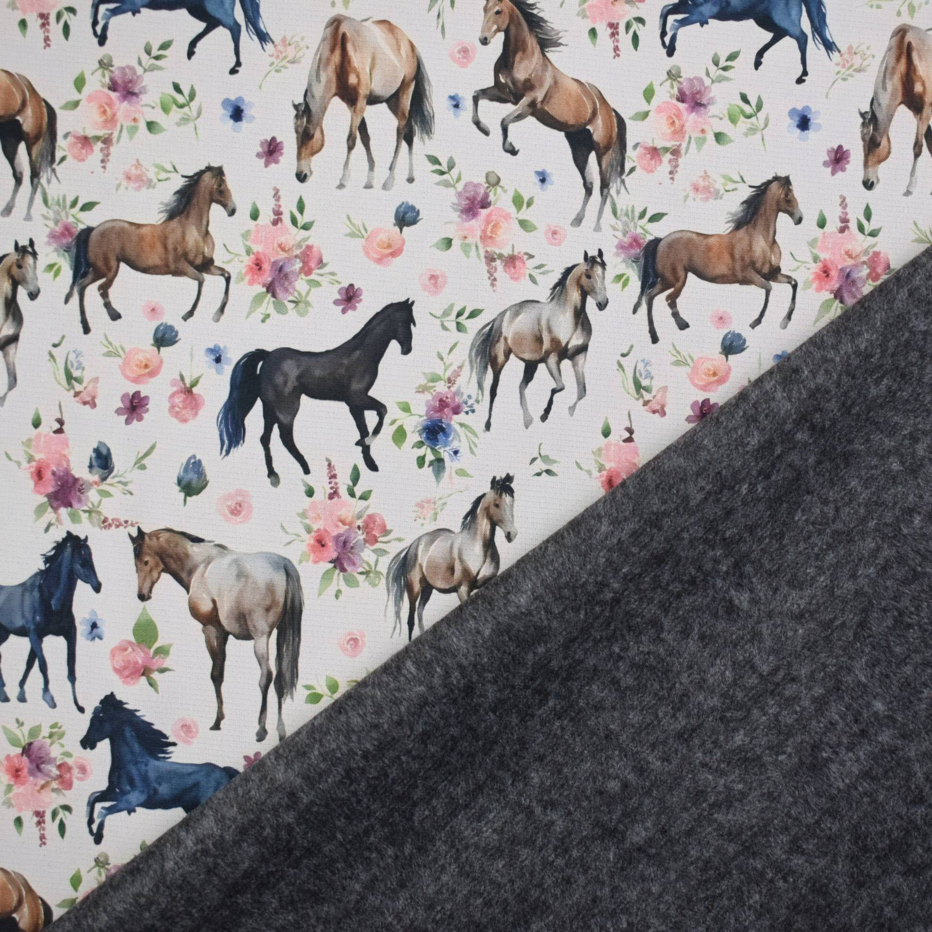 Alpenfleece / Kuschel-Sweatshirt Pferde, wollweiß von Stoffe Hemmers