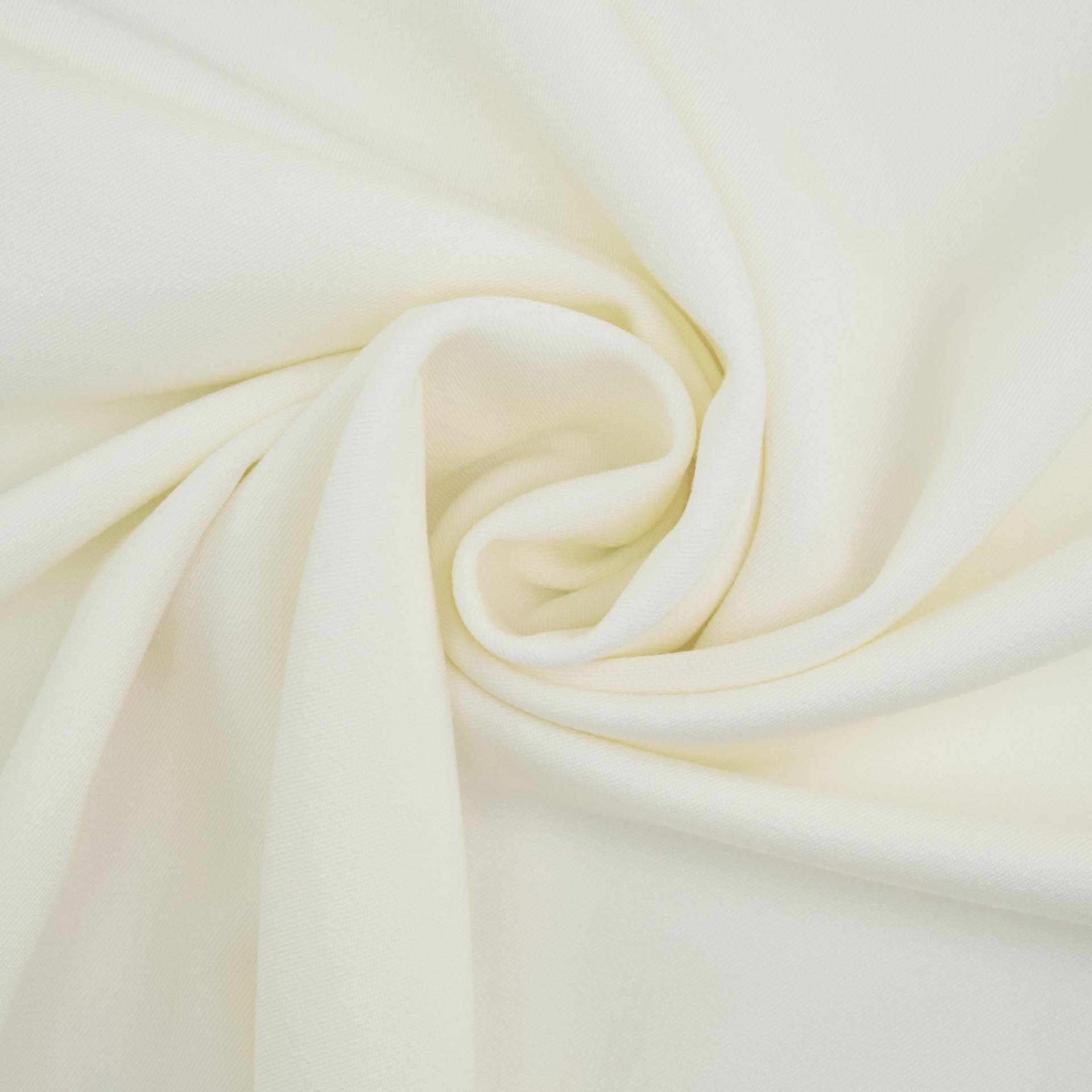 Bi Stretch Gabardine, wollweiß Bi Stretch Gabardine, wollweiß von Stoffe Hemmers