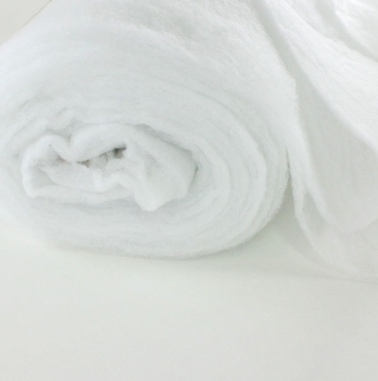 Dacronwatte Volumenvlies weiss, 60 g/lfm Dacronwatte Volumenvlies weiss, 60 g/lfm von Stoffe Hemmers