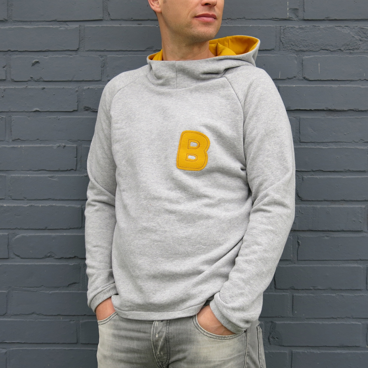 E-Book Studio Schnittreif Herr Toni - Kapuzensweater E-Book Studio Schnittreif Herr Toni - Kapuzensweater von Stoffe Hemmers