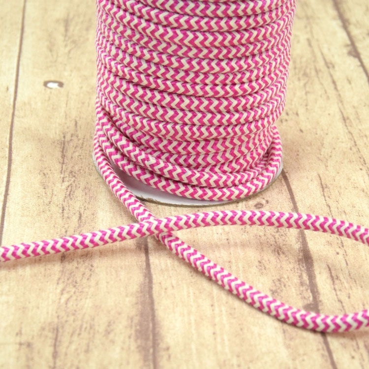 Kordel Chevron, pink Kordel Chevron, pink von Stoffe Hemmers
