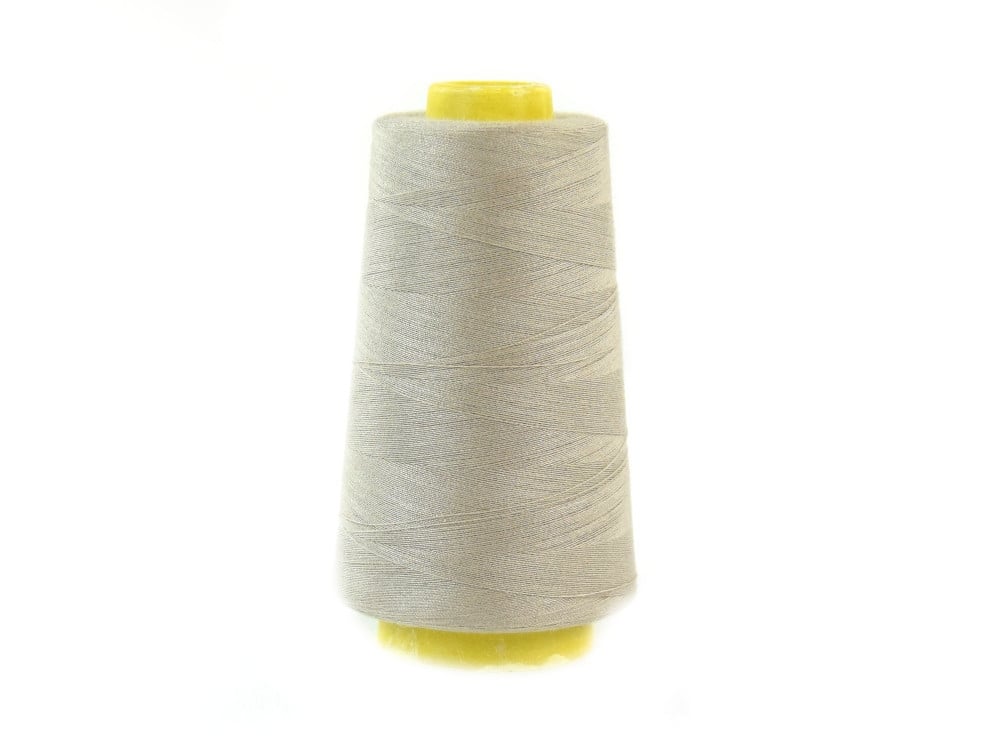 Overlockgarn 120, 2740 m, hellbeige Overlockgarn 120, 2740 m, hellbeige von Stoffe Hemmers