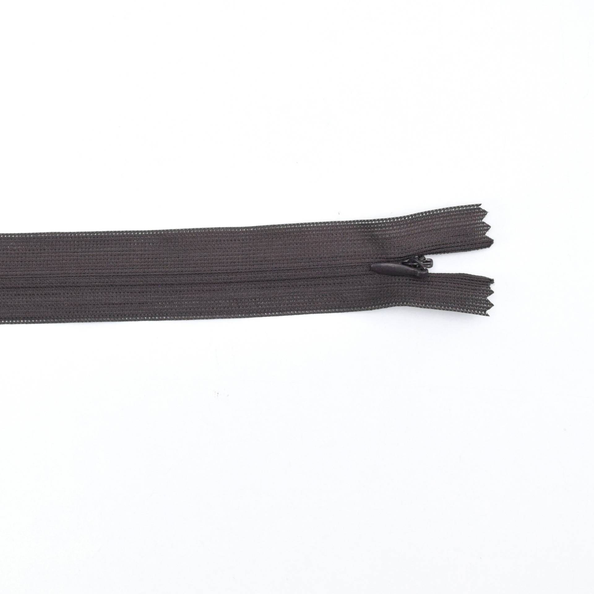 Reißverschluss nahtverdeckt 60 cm, braun Reißverschluss nahtverdeckt 60 cm, braun von Stoffe Hemmers