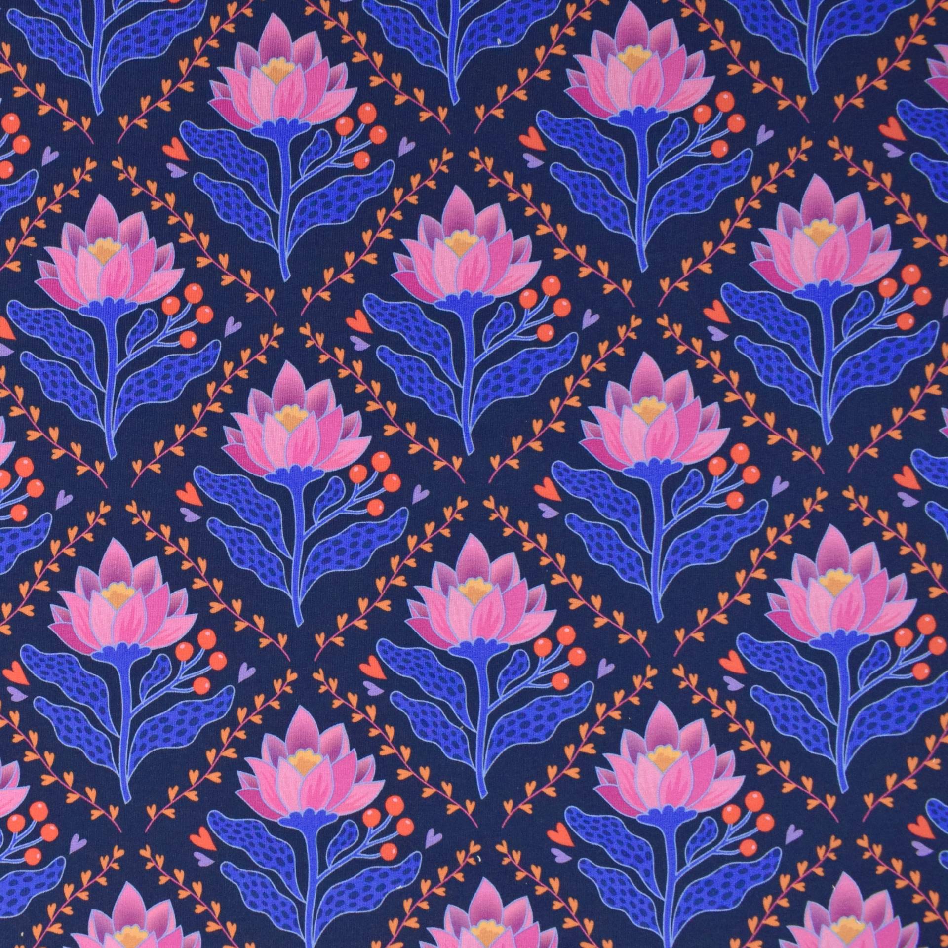 Sommersweat Albstoffe Hamburger Liebe Queen of Hearts Lotus Royal, marine von Stoffe Hemmers