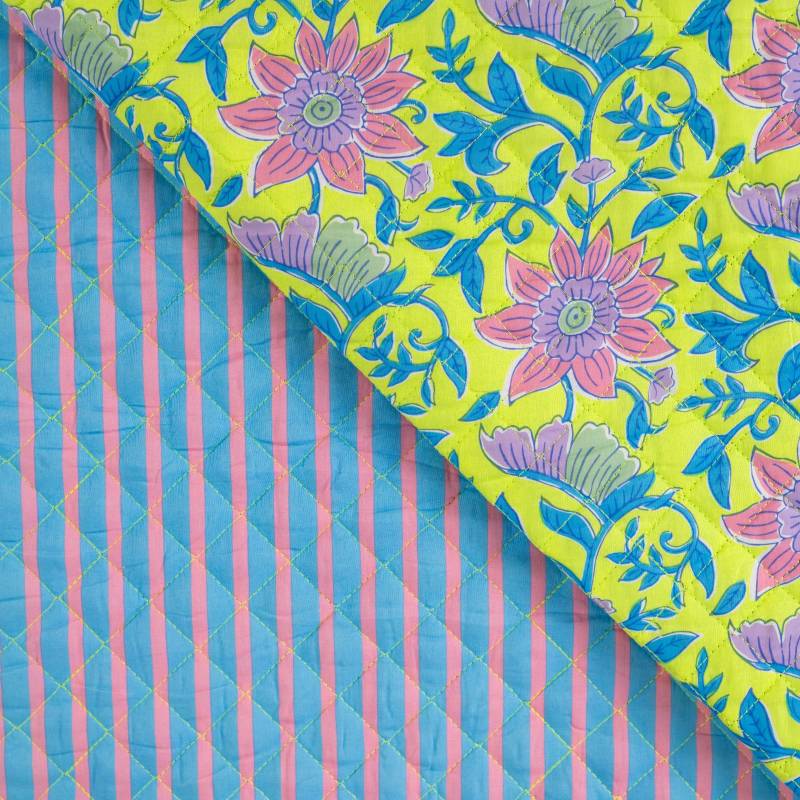 Steppstoff Doubleface Enjoy Sorbet Beach Flowers & Stripes, gelb von Stoffe Hemmers