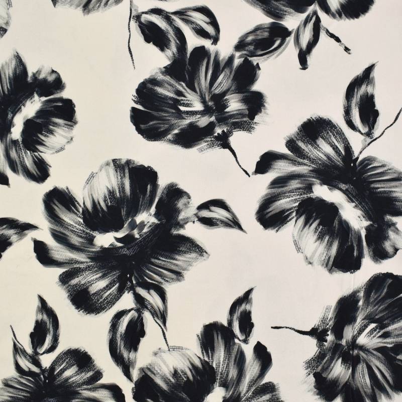 Stretch Viskosesatin Big Flowers, wollweiß von Stoffe Hemmers